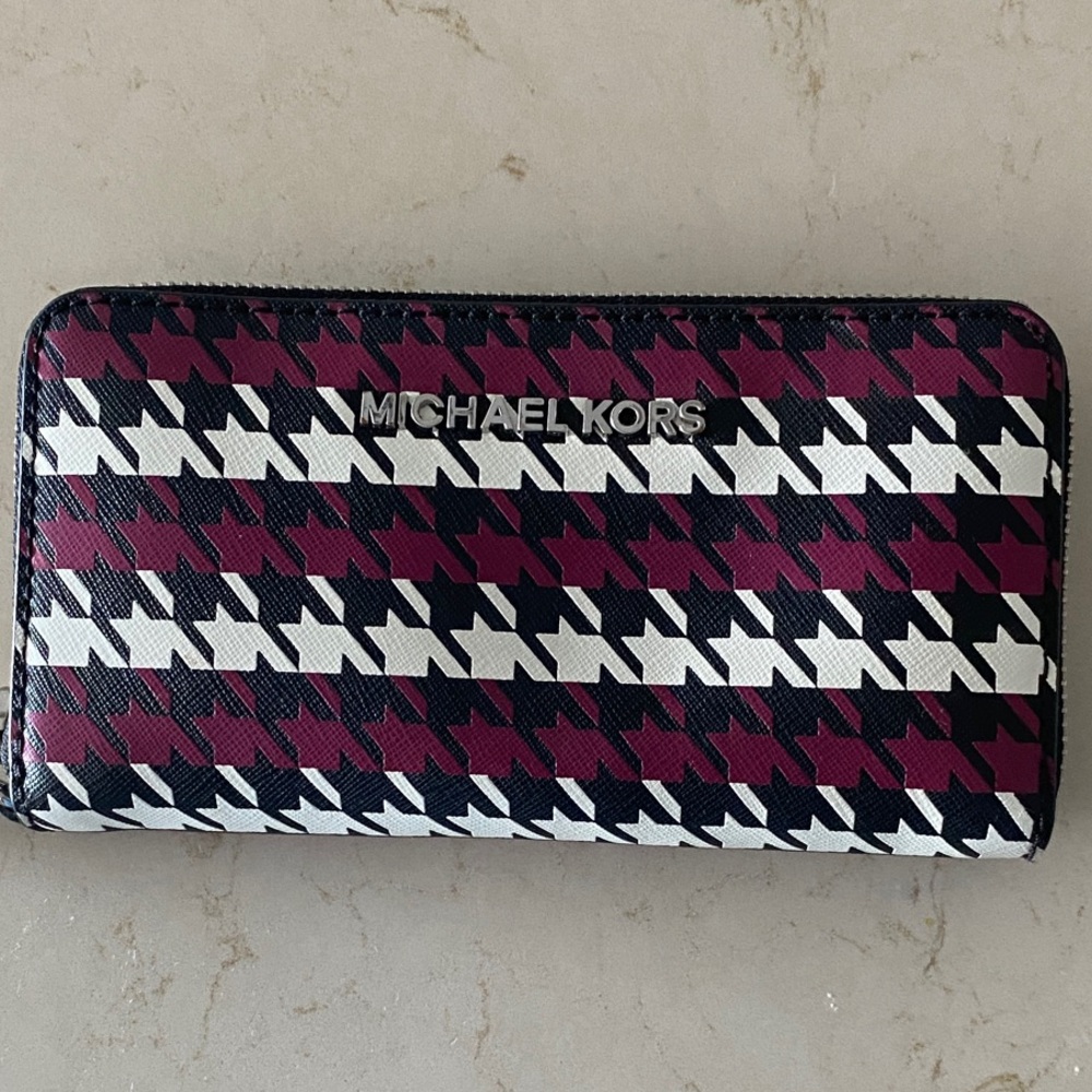 Michael Kors Houndstooth Wallet - Black, White, Burgundy